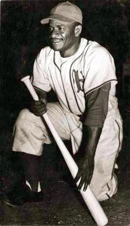 Pedro Formental, uno de los más recios bateadores cubanos de la década del 50, fue el toletero zurdo con mayor cantidad de jonrones acumulados en toda la historia del circuito profesional cubano.