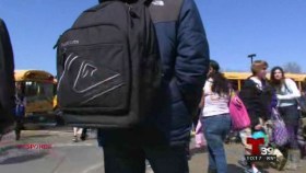 Encuentran balas dentro de mochila 