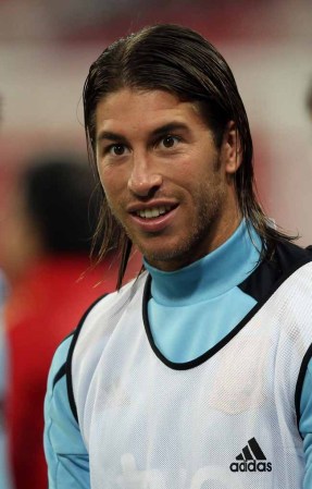 Sergio Ramos hace subir la temperatura del campo.