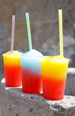 Se antojan muchísimo en el verano, pero si te quieres mantener en línea evita este tipo de bebidas.