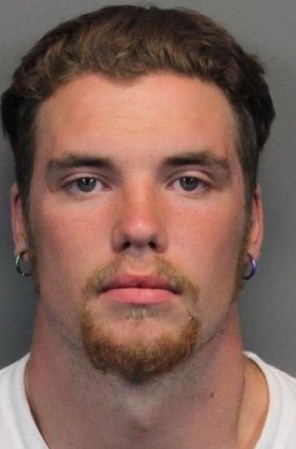 Jerry Michael King fue arrestado el 9/18/2013 en la región de Reno, Nevada por:<br /><br />Battery