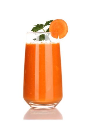 Zanahoria: Tiene Betacaroteno, vitamina que, entre sus propiedades, ayuda a fortalecer el sistema inmune ¿Has probado el jugo de zanahorias? ¡Es delicioso y muy sano!