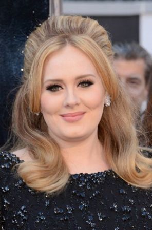 La música ocupa un rol súper protagonista y como "Cantante Femenina Favorita", la británica Adele está nominada y tiene muchas chances de ganar.