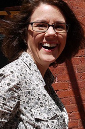 Ann Handley drige “MarketingProfs”, un sitio que produce contenido de calidad para los medios de Social Media. Además, es una experta en marketing de contenidos @MarketingProfs