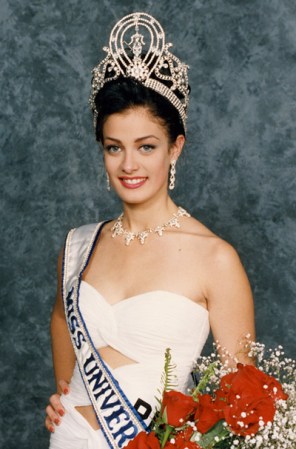 La Miss Universo de 1993 fue Dayanara Torres de Puerto Rico.