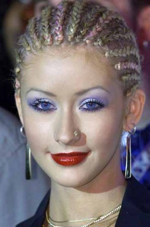 Con Christina Aguilera no todo es cuerpo, también regala belleza.
