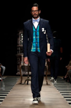 Diseños por José Jhan, en el desfile de modas "DominicanaModa 2012".