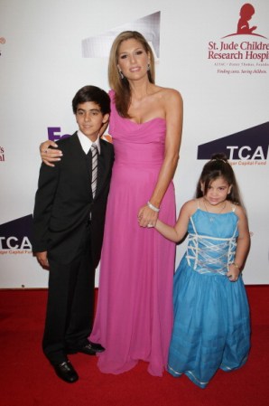 Ha conducido Miss Teen USA, Premios Billboard, World Music Awards, los premios ALMA, entre otros, y su rostro estuvo en miles de portadas de revistas.