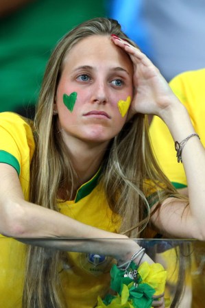 La fiesta del mundial es color, baile y bellezas. Aquí las fans más bellas de este mundial 2014.