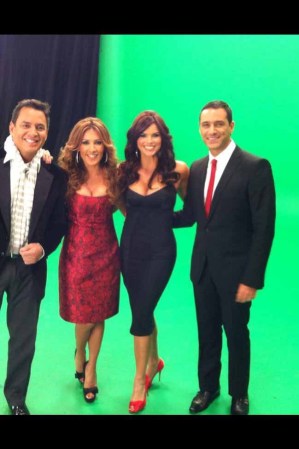 En esta imagen junto a sus compañeros Daniel Sarcos, Azucena Cierco y Omar Germenos.