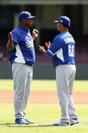 Yasiel Puig #66 de Los Angeles Dodgers en medio de una polémica que lo vincula al contrabando humano y al grupo narco Los Zetas.