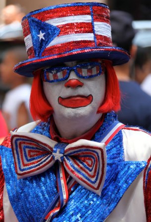Miles de boricuas acapararon las calles de la Quinta Avenida de Nueva York, donde celebraron unidos y por todo lo alto el orgullo puertorriqueño.