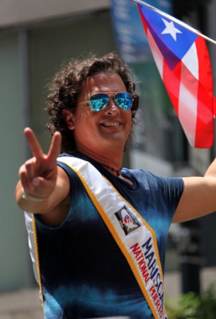Miles de boricuas acapararon las calles de la Quinta Avenida de Nueva York, donde celebraron unidos y por todo lo alto el orgullo puertorriqueño.