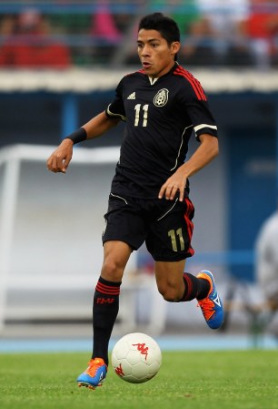 Mediocampista. Javier Aquino. Nació el 11 de febrero de 1990 y debutó en 2010 con Cruz Azul.