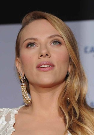 Scarlett Johansson: espectacular en su quinto mes de embarazo.