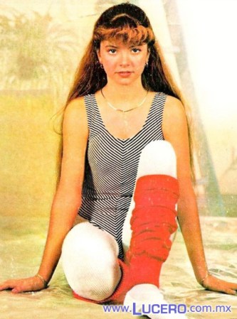 En 1985, filma la película" Fiebre de amor", junto al cantante Luis Miguel,