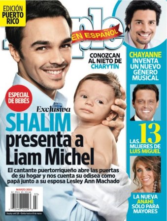 Se estrenó como papá en 2009. Es frecuente verlo posar con su hijo Liam Michel Ortiz .