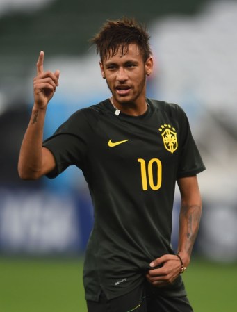 La estralla brasileña de futbol Neymar Jr. es papá de David Lucca, nacido en agosto de 2011. Neymar hizo la presentación oficial del menor a través de su cuenta de Instagram, cuando compartió una imagen para apoyar una campaña contra el racismo.