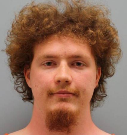 10 DE ABRIL, 2013: La policía acusó a Dylan Quick, de 20 años de edad, de acuchillar a decenas de estudiantes en un colegio universitario municipal cerca de Houston.