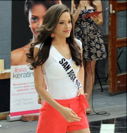 Bellezas Dominicanas presentó por todo lo alto a las nuevas caras de Miss República Dominicana US, quienes se disputarán por la corona este 2013.