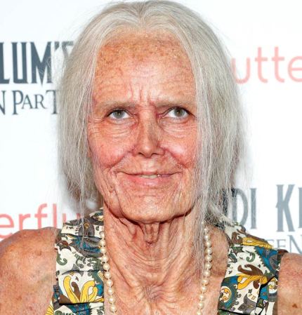 Se trata de la fiesta que organiza en Nueva York todos los años la modelo Heidi Klum, que se disfrazó de viejita.