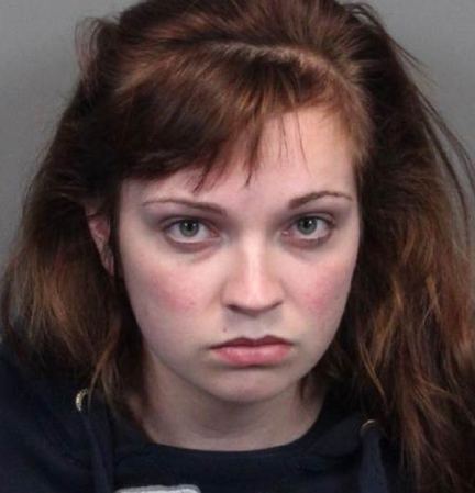 Leslie Kylie fue arrestada el 10/23/2013 en la región de Reno, Nevada, acusada de :<br /><br />FALSE STATEMENT TO OBSTRUCT PUBLIC OFFICER