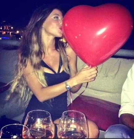 Esta chica sería una buenísima enfermera.