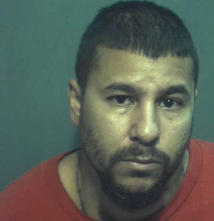 Christopher Díaz fue arrestado el 10/31/2013 en la región de Orlando, Florida, acusado de :<br /><br />CONTEMP OF COURT-CHILD SUPPORT WRIT