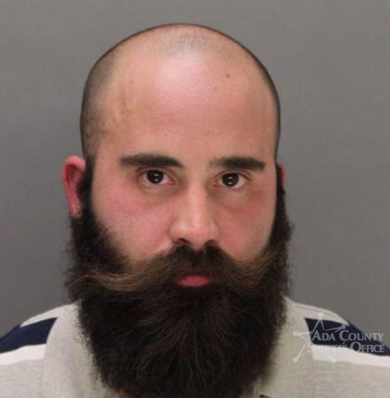 Michael Baughman fue arrestado el 10/20/2013 en la región de Boise, Idaho, acusado de :<br /><br />DRIVING UNDER THE INFLUENCE