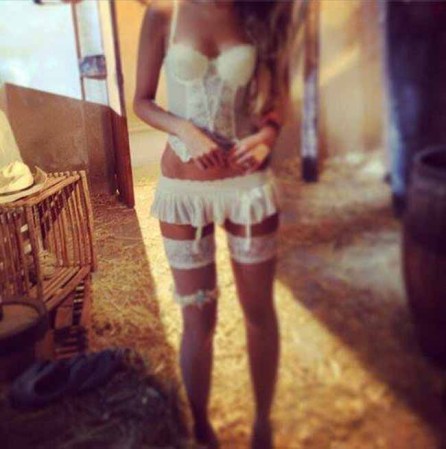 Eiza también es un referente en las redes sociales para las chicas jóvenes y un icono de la moda.