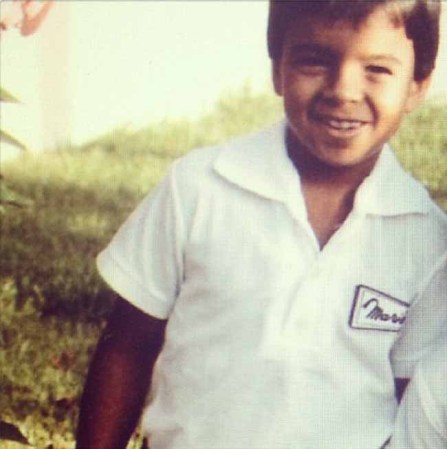Luis Fonsi cuando era un niño.