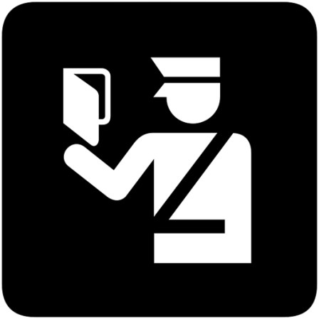 Lleva siempre a la mano tu papelería de identificación y abordaje. Cualquier autoridad puede pedírtelos y es tu obligación llevarlos contigo.