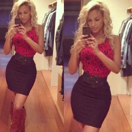 Fanny Neguesha novia de Balotelli escultural, sin duda todo lo que se pone le queda bien