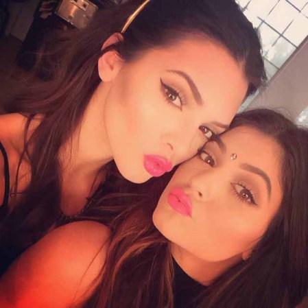 La hermana pequeña y modelo de Kim Kardashian apunta maneras.