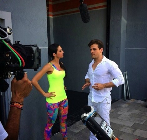 Premios Tu Mundo: by @csierika "Quieren saber si @azarpablo acepto el reto de #premiostumundo? Entonces entra en www.telemundo.com visita Tu Mundo VIP y ve la historia completa q esta buenisima! Mi outfit deportivo de @sportikmiami la ropa mas linda para hacer ejercicio! Gracias!"