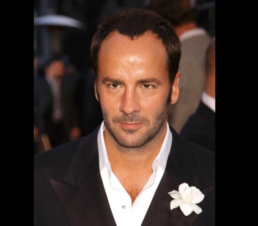 Tom Ford nació en Austin, Texas y tal vez su cara no la reconozcas pero muy probablemente has usado alguna vestimenta de este famoso diseñador de moda.