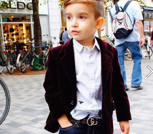 El hombrecito es ícono de la moda y ha llamado la atención alrededor del mundo por su vestimenta que va desde Gucci, Salvatore Ferragamo y Tom Ford.