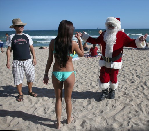 ¿Quién dijo que Santa no iba a la playa?