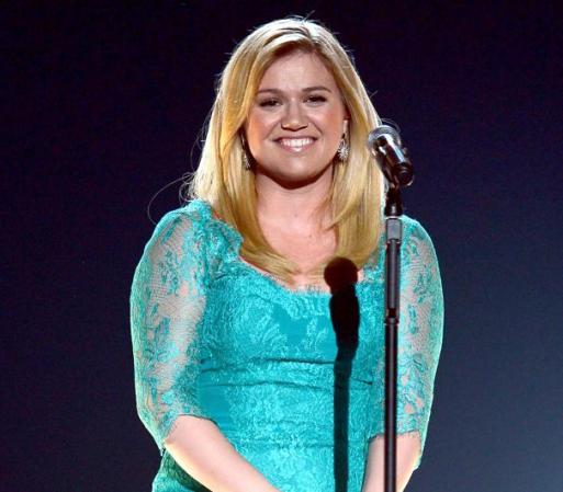 Kelly Clarkson nació en Fort Worth, Texas y desde que ganó la primera temporada de American Idol su fama ha crecido sin parar.
