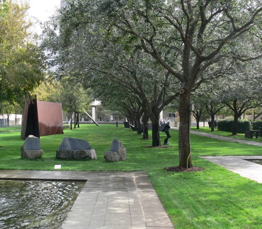 15. Nasher Sculpture Center: Este museo de Dallas alberga una colección de esculturas modernas y contemporáneas.