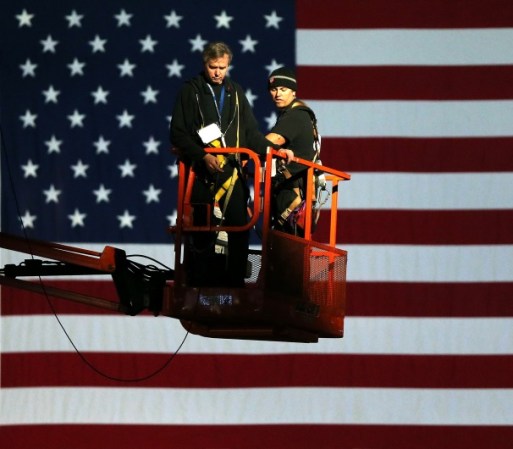 En Chicago alistaban todo para que la campaña de Obama y Biden esperen los resultados.
