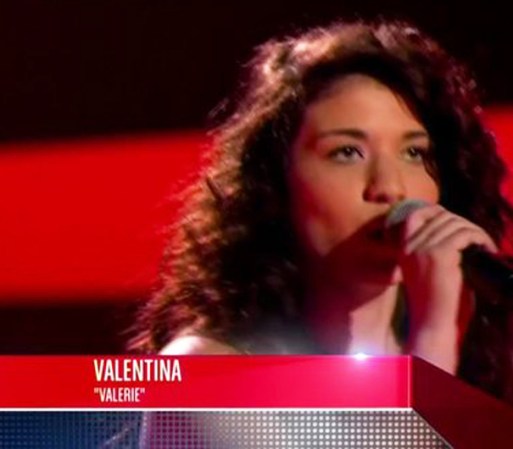 Valentina, de Oklahoma City, interpretó “Valerie”. La jovencita llegó al corazón de los coaches masculinos con su canto ¡y Roberto Tapia logró quedarse con su voz!