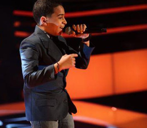 Geoffrey es dominicano pero vive en Nueva Jersey. Tiene12 años y cantó "Bachata en Fukuoka", logrando enamorar a todos los coaches con su voz. Él escogió unirse al team de su compatriota dominicano Prince Royce.