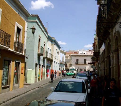 La ciudad de Guanajuato es capital del estado del mismo nombre y según el censo del 2010 tiene poco mas de 172 mil habitantes.
