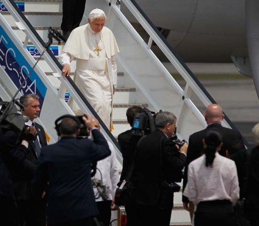 Benedicto XVI llega al aeropuerto "José Martí" en La Habana.