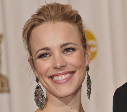 ¿Lo adivinaste? La bella actriz Rachel MacAdams con su eterna sonrisa.