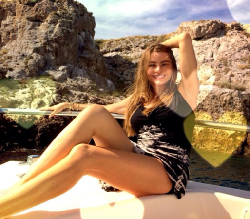 Sofía aprovechó la buena temperatura de Punta Mira para navegar en bote.