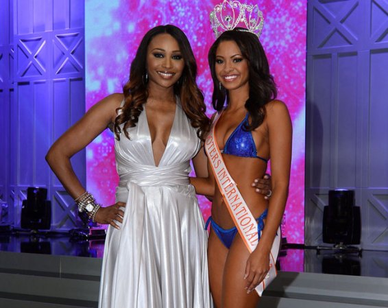 Un panel de expertos escogió este 27 de junio en Las Vegas a Miss Hooters International.