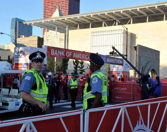 Con alta participación y grandes medidas de seguridad se celebró la maratón de Chicago.
