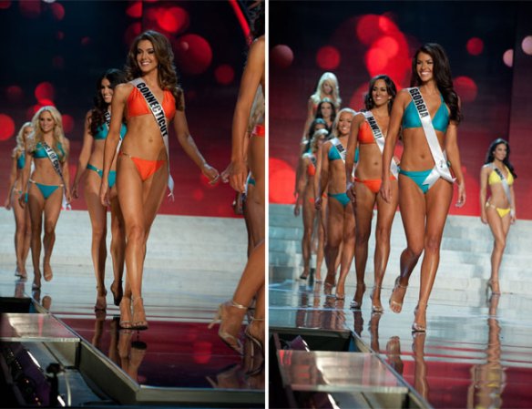 Las candidatas desfilan en traje de baño durante las etapas preliminares del certamen Miss USA.